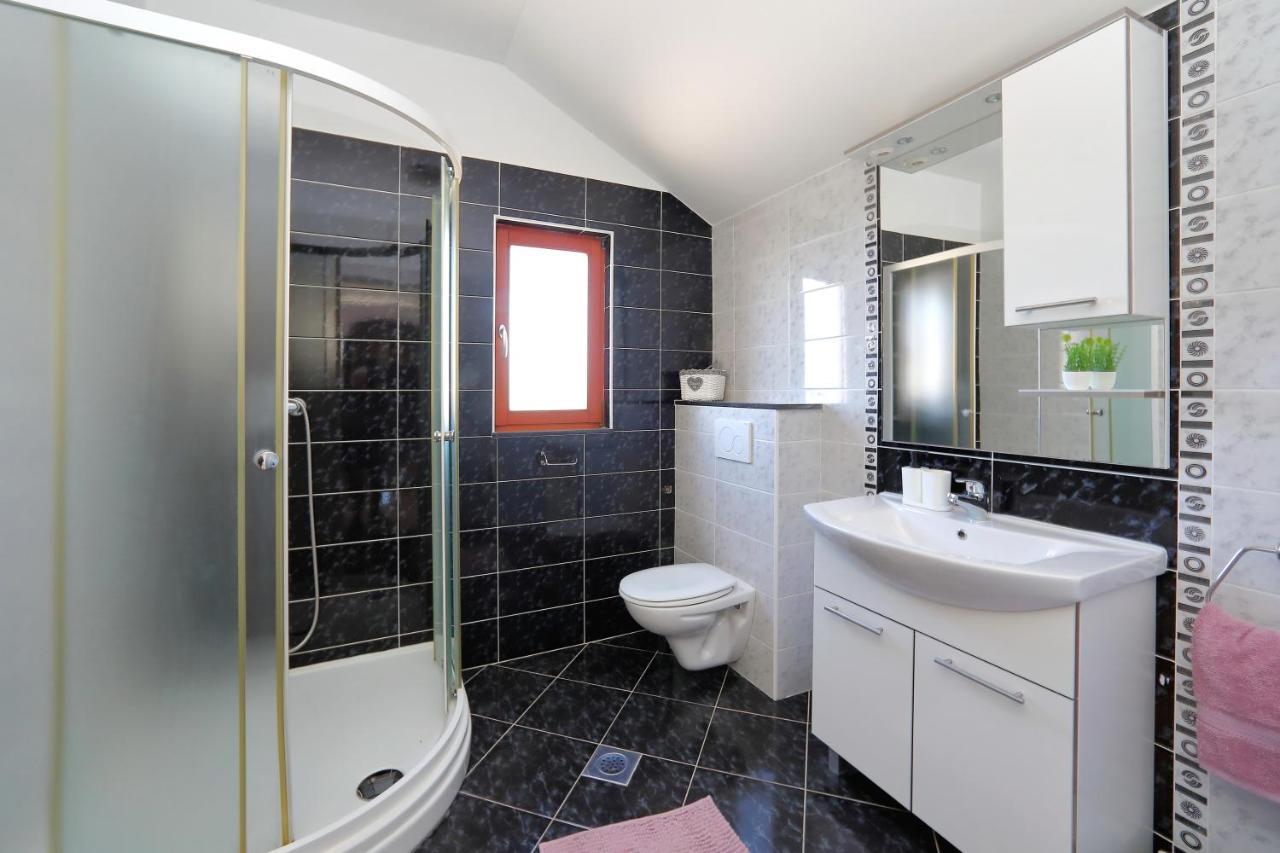 Appartement Bane Dvori à Bibinje Extérieur photo