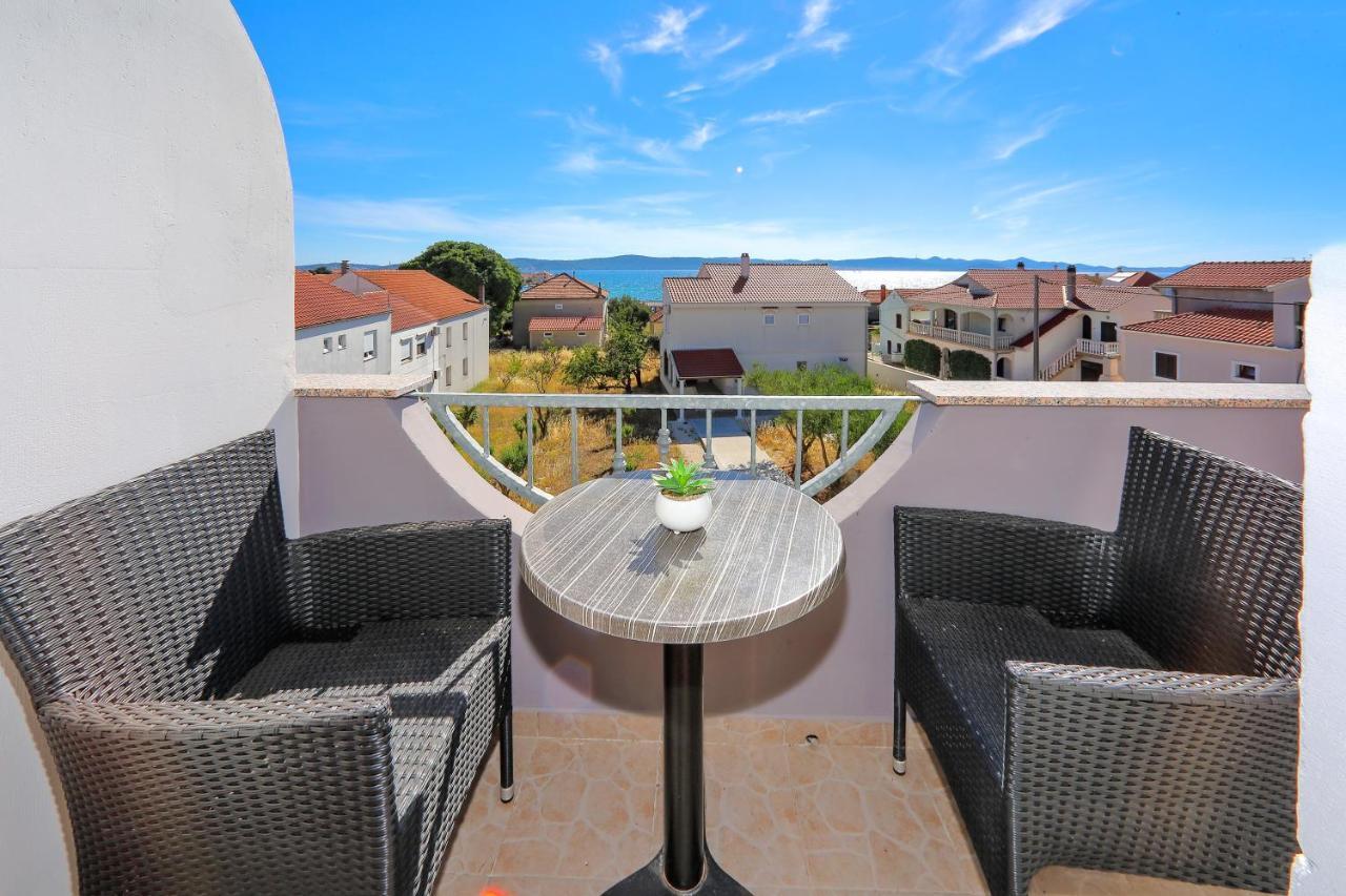 Appartement Bane Dvori à Bibinje Extérieur photo