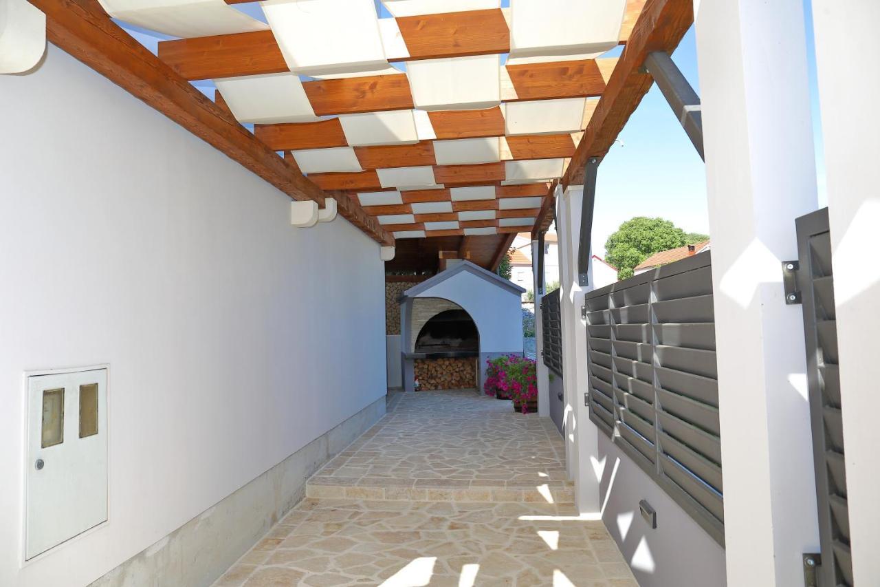 Appartement Bane Dvori à Bibinje Extérieur photo